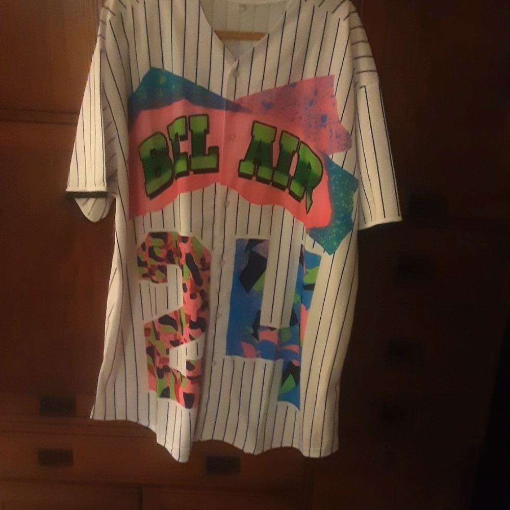 Cuthbert hip hop jersey size 4xlarge,